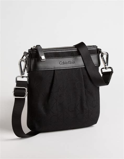 Ck bag crossbody - Best Splurge: Chloé Tess Small Flap Canvas Leather Crossbody Bag at Amazon. Jump to Review. Best Classic: Burberry Note Bag at Nordstrom. Jump to Review. Best Everyday: Mark & Graham The Essential Crossbody at …